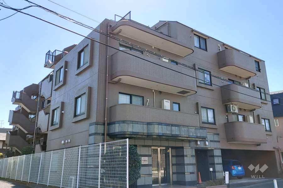 コスモ千歳烏山グランコートの外観(北東側から)