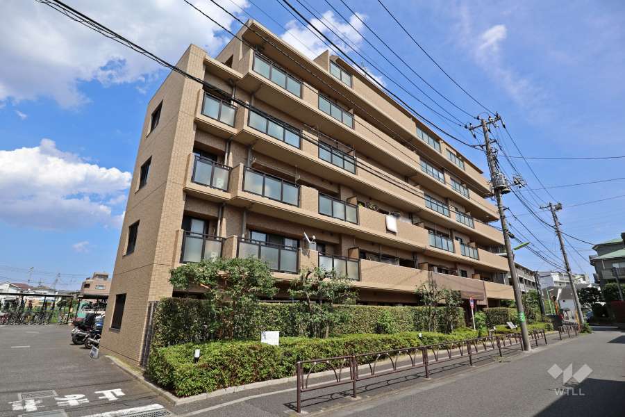 ライオンズマンション世田谷烏山の外観（西側から）