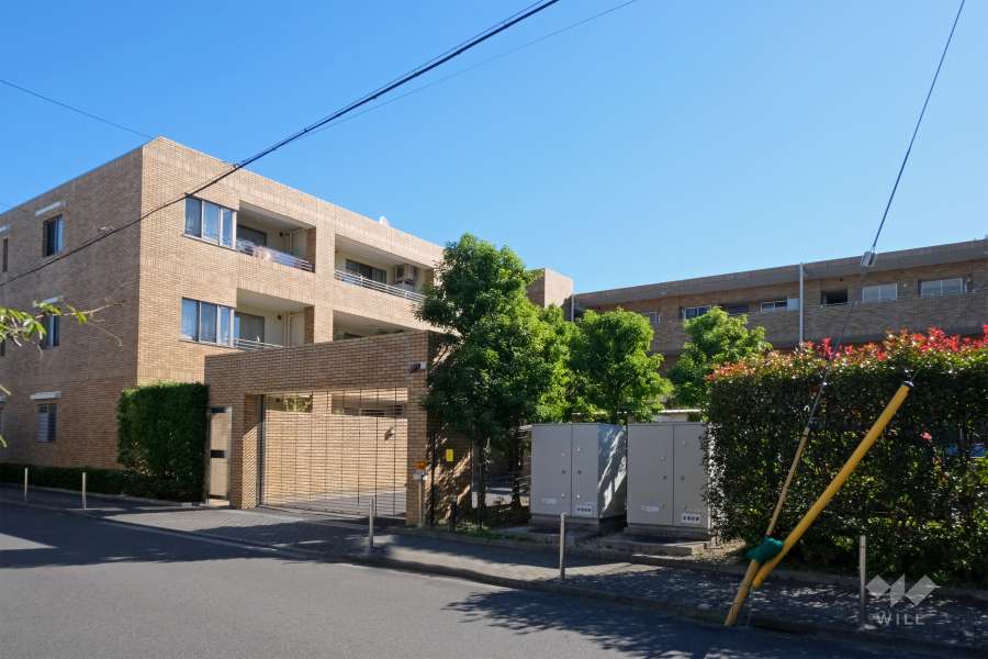 パルテール富士見ヶ丘の外観（南西側から）