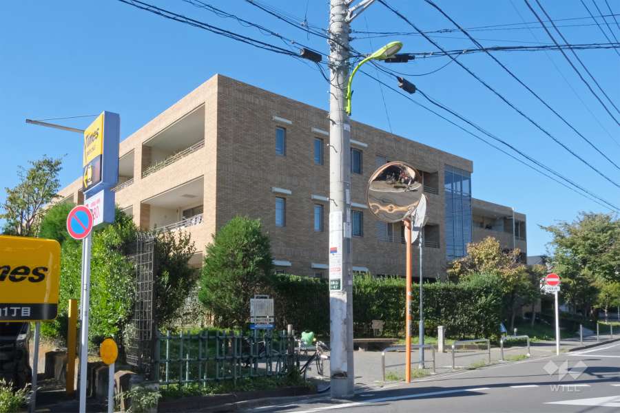 パルテール富士見ヶ丘の外観（南東側から）