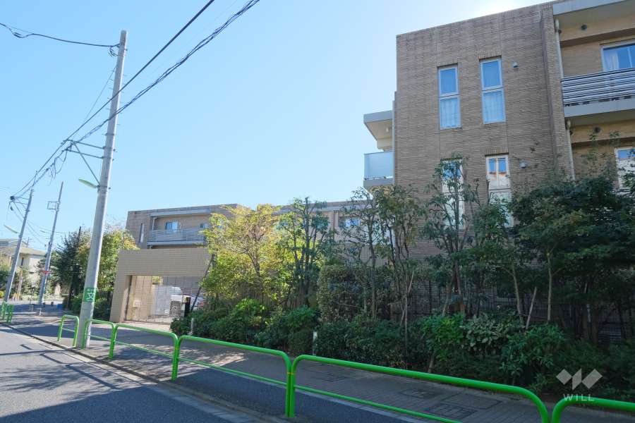 プラウド富士見ヶ丘コートテラスの外観（北側から）