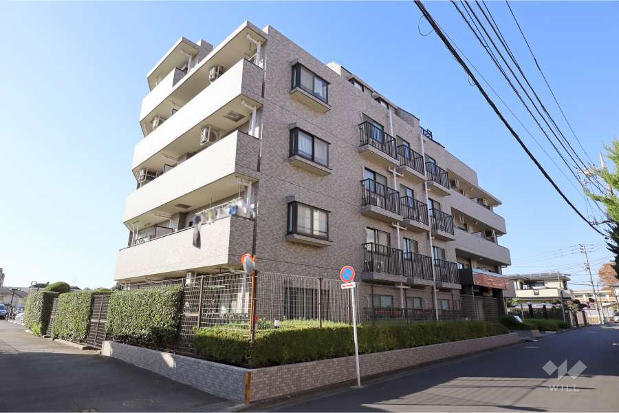 ライオンズマンション北烏山の外観（南東側から）