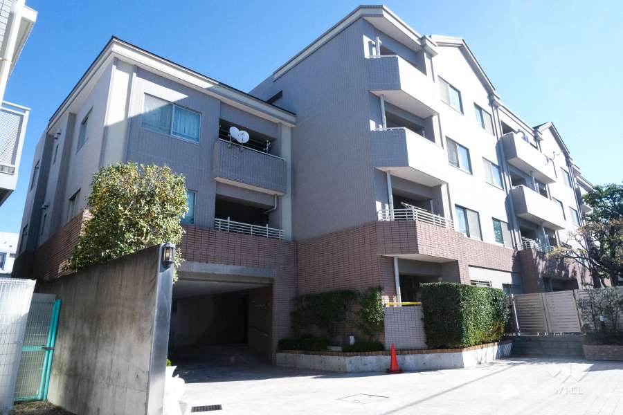 東急ドエルアルス下北沢サウスウインドの外観（南西側から）