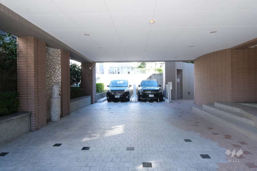 敷地内駐車場（屋内機械式）