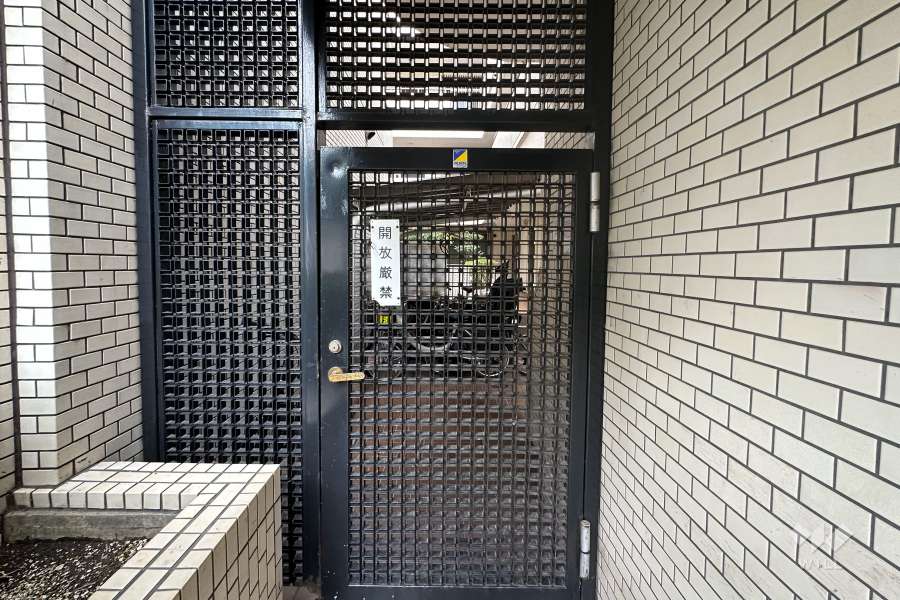 駐輪場の出入り口