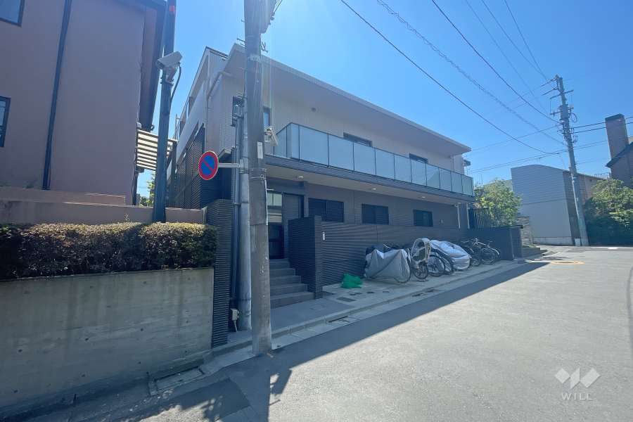 オープンレジデンシア下北沢の外観（北東側から）