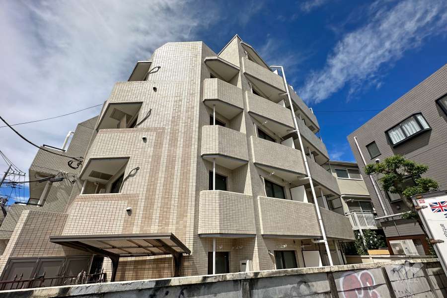 メゾンドマルシェの外観（南西側から）