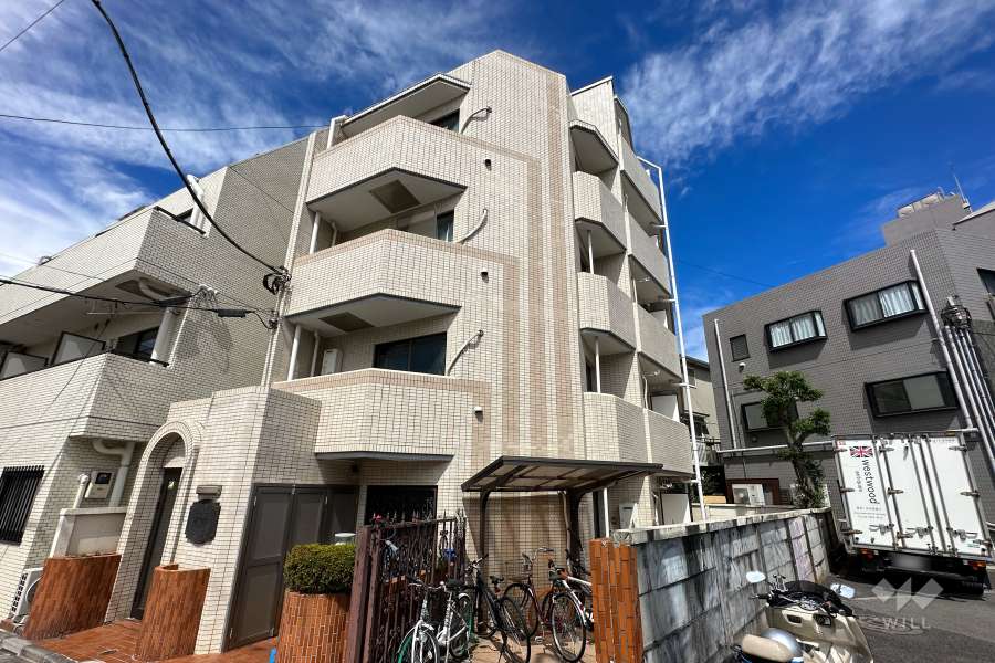 メゾンドマルシェの外観（南西側から）