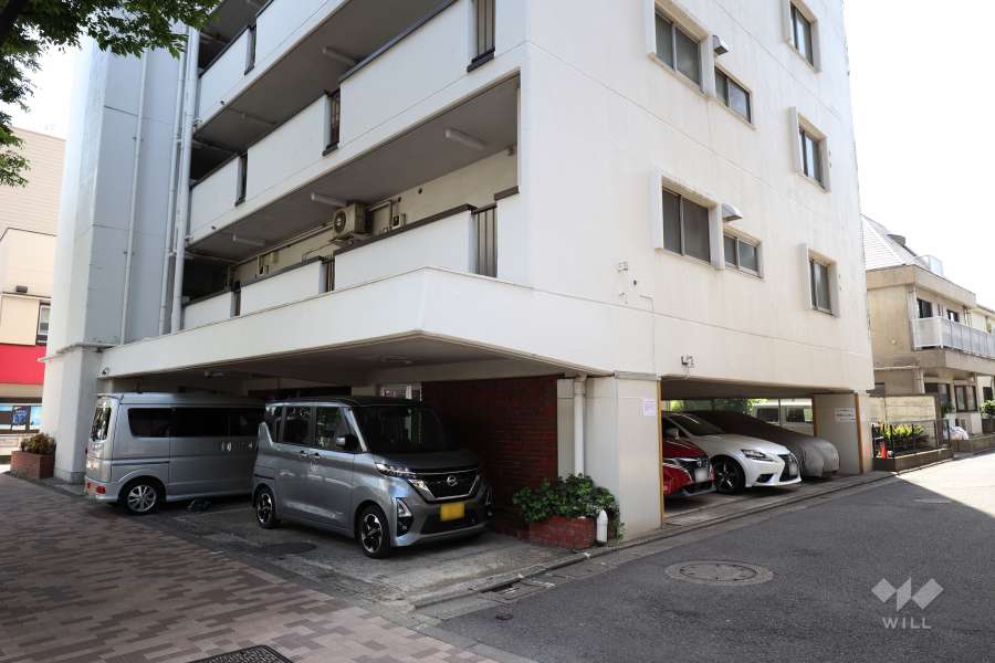 敷地内駐車場(屋内平面式）