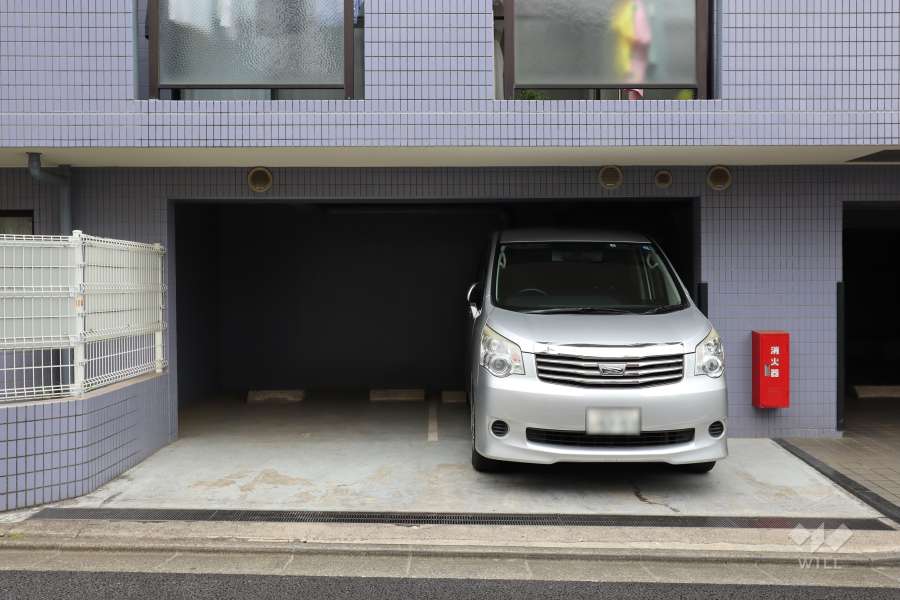 敷地内駐車場（屋内平面式）
