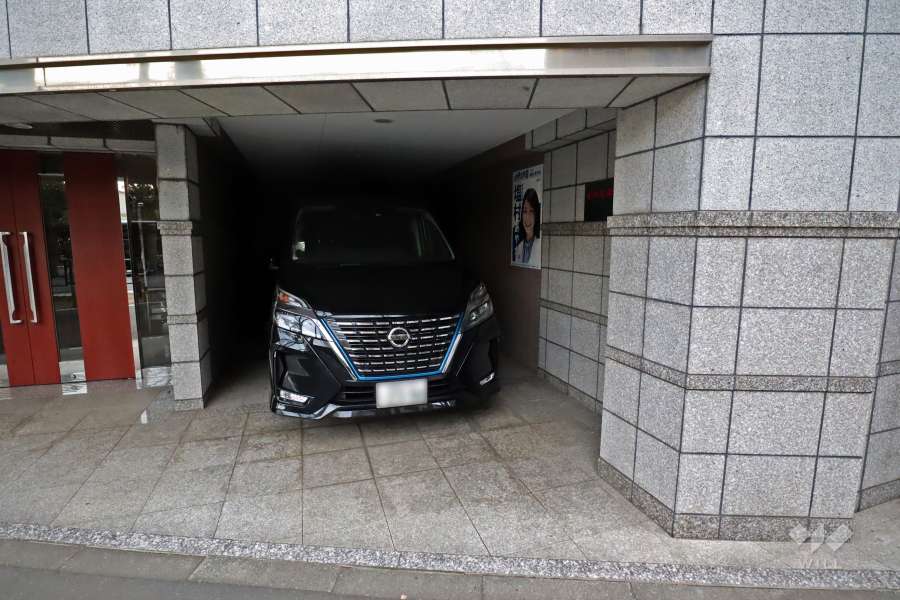 敷地内駐車場（屋内平面式）