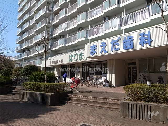 1階東側には店舗が入っています。