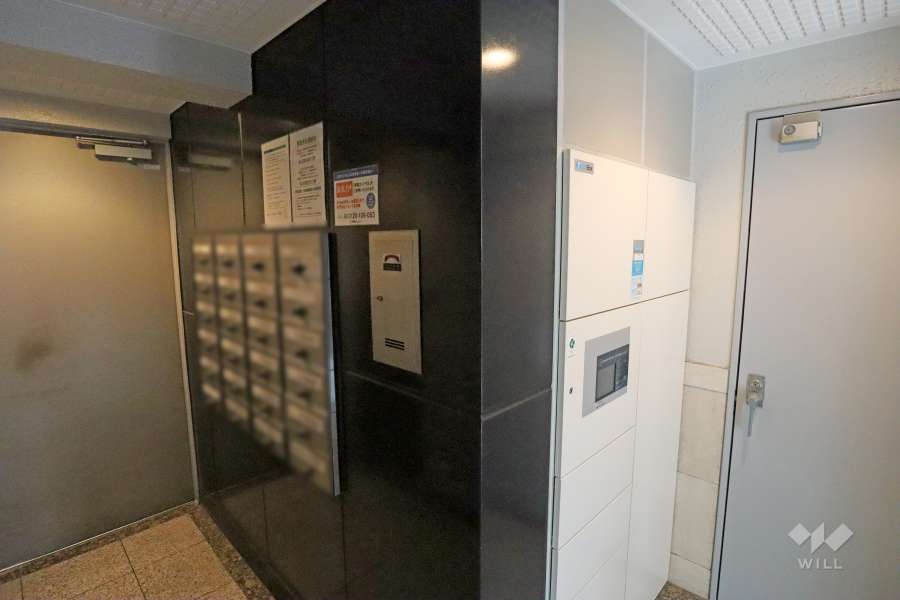 共用ポストと宅配ボックス