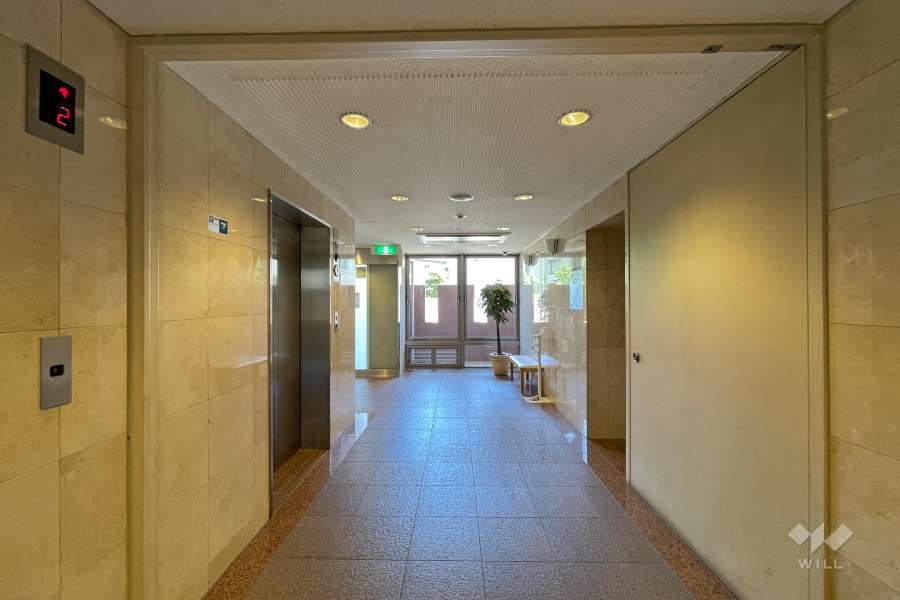 エントランスホール