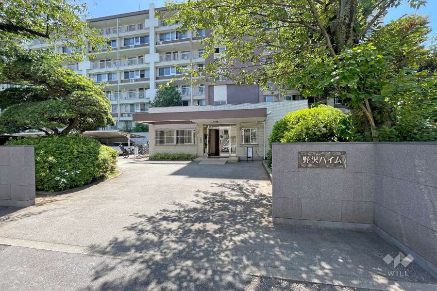 敷地の出入り口