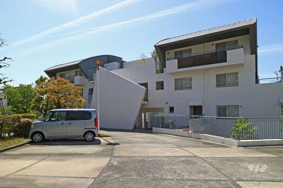 シェラビア東山台4番街の外観（南側から）