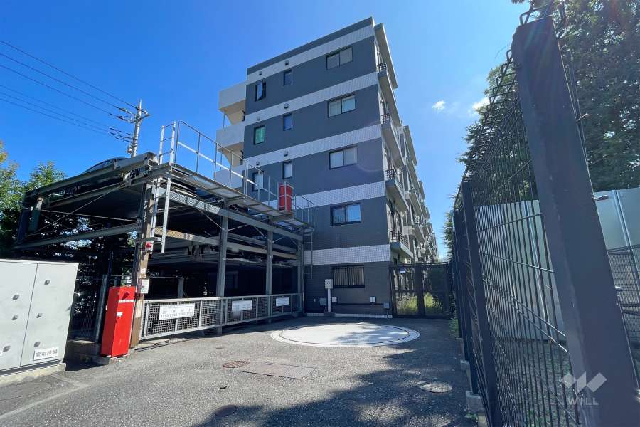 レベント等々力の外観（南西側から）