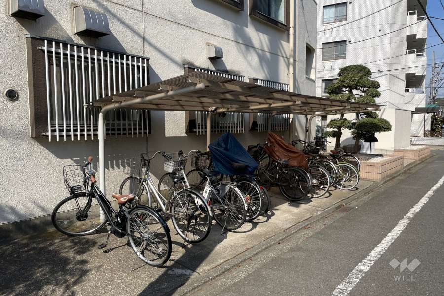 駐輪場（屋根あり）