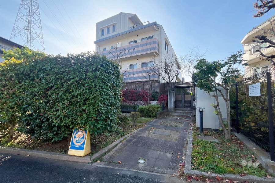 ジェイパークリバージュ二子玉川の外観（北側から）