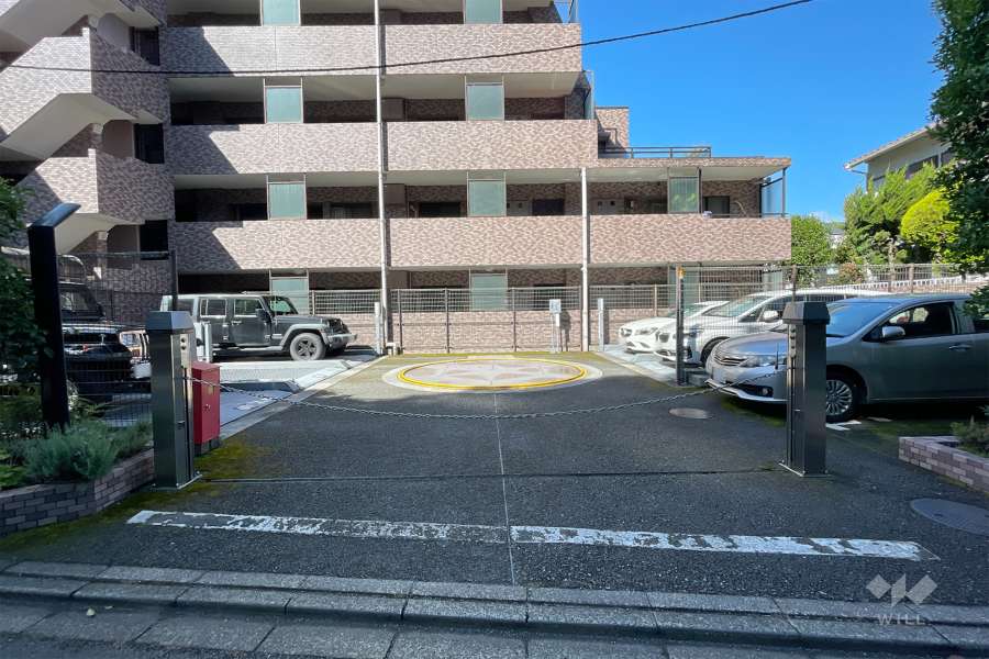 敷地内駐車場（屋外機械式）