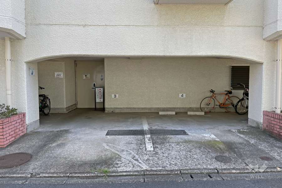 敷地内駐車場（屋外平面式）