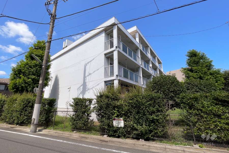 上野毛リッツハウスA館の外観（南東側から）