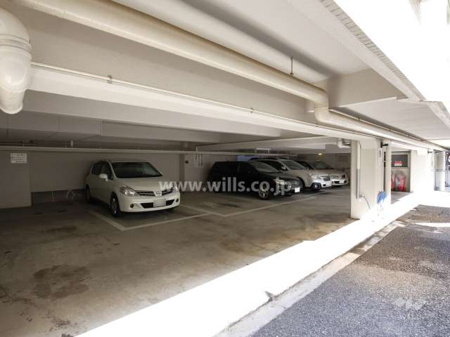 敷地内駐車場（屋内平面式）