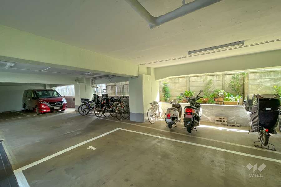 敷地内駐車場（屋内平面式）