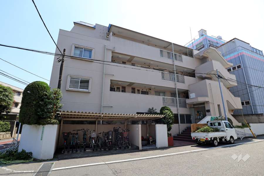 第2用賀ヒミコマンションの外観（北東側から）