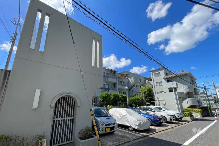 コープ野村用賀の外観（北側から）