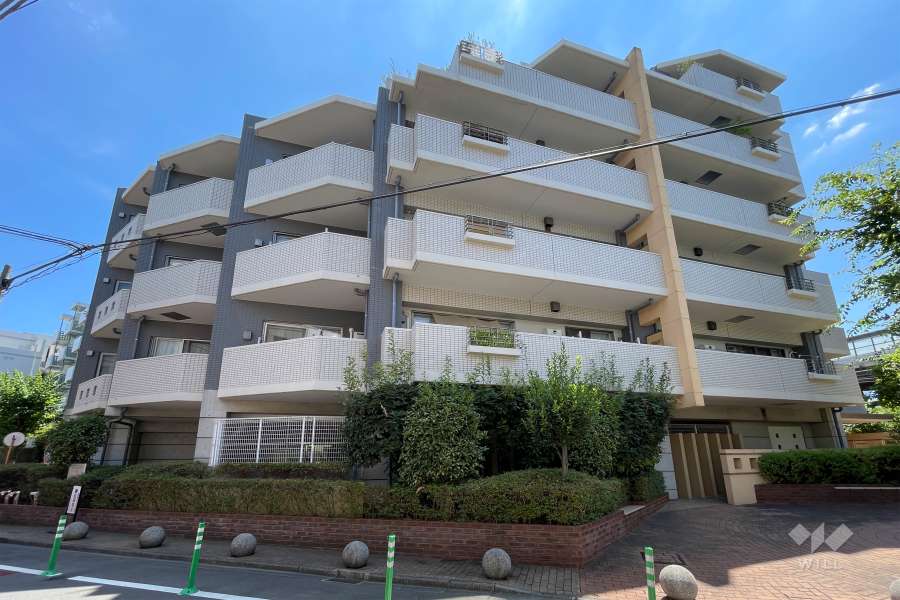 クレッセント用賀の外観（西側から）