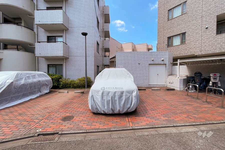 敷地内駐車場（屋外平面式）