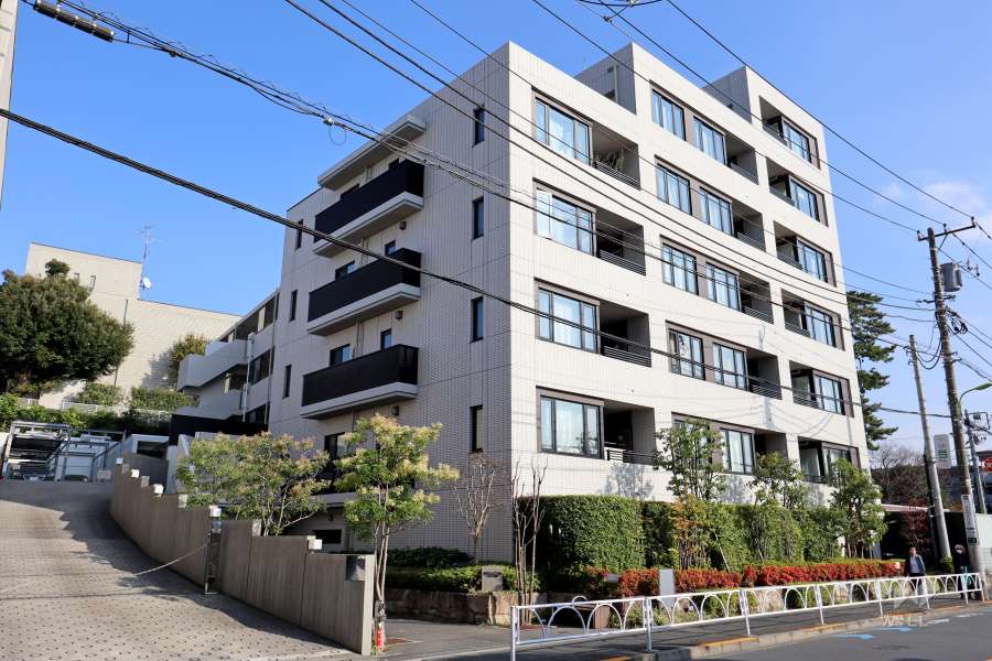 ウェリス用賀の外観（北西側から）