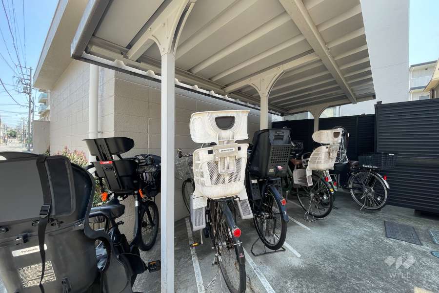 駐輪場（屋根あり）