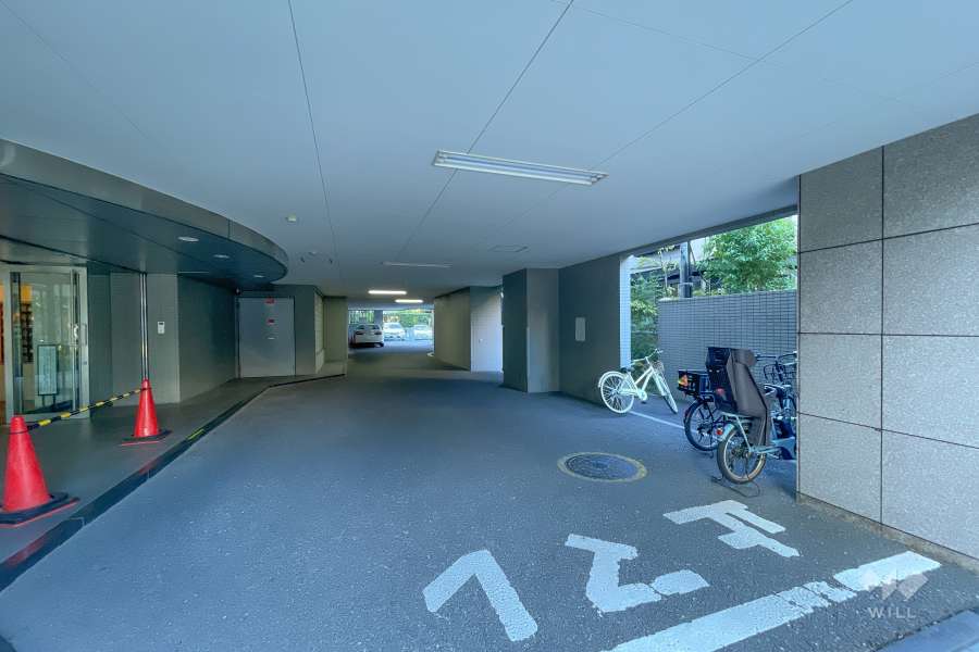 駐車場の出入り口