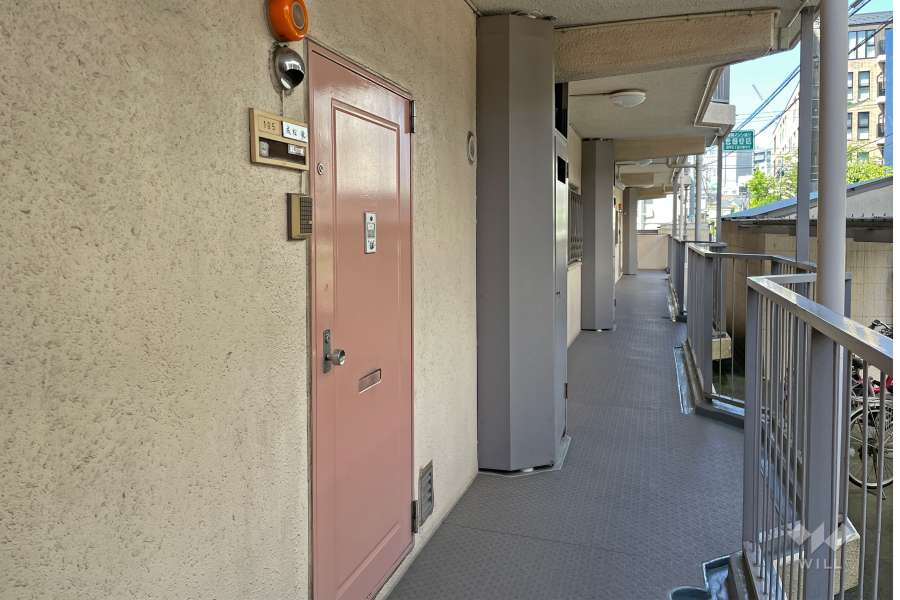 マンション内の住戸入り口