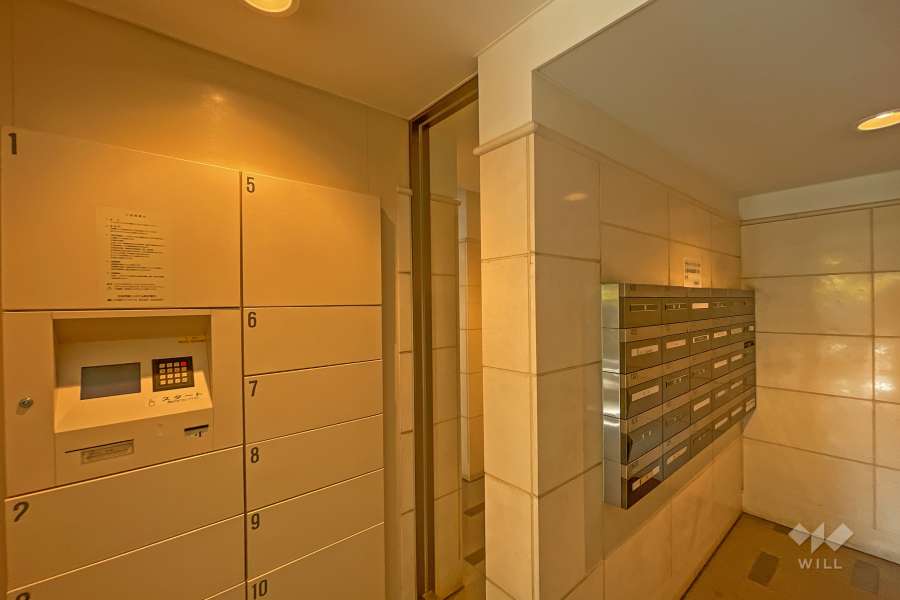 共用ポストと宅配ボックス