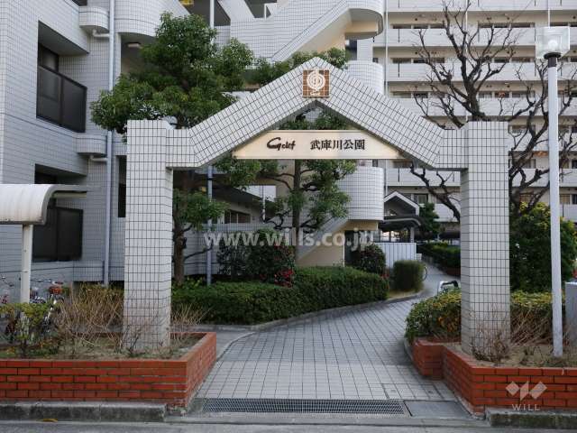 北側の敷地入口（サブエントランスもあります。）