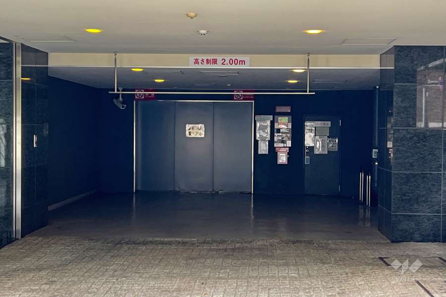 敷地内駐車場（屋内機械式）