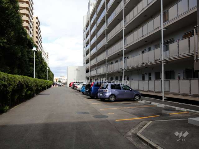 敷地内駐車場（屋外平面式）