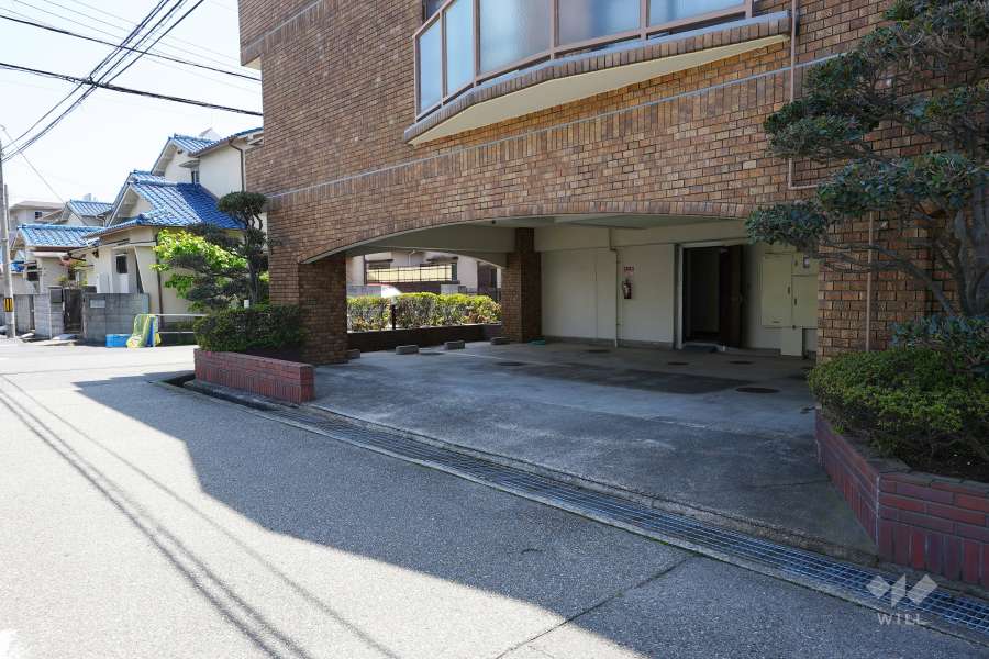 駐車場の出入口