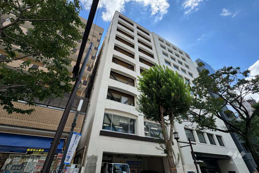 ニュー九段マンションの外観（北東側から）