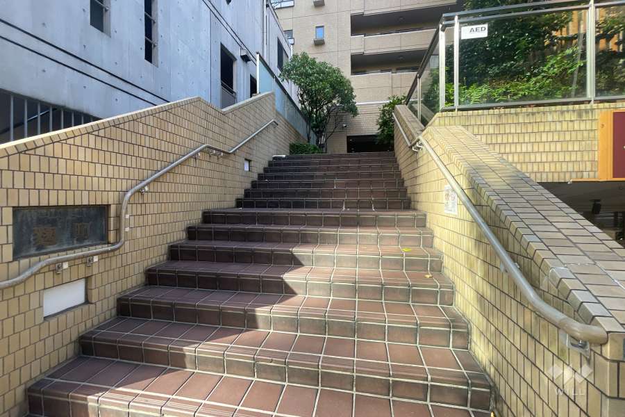 敷地入り口
