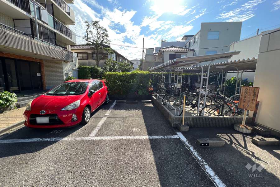 敷地内駐車場（屋外平面式）