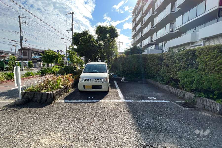 敷地内駐車場（屋外平面式）