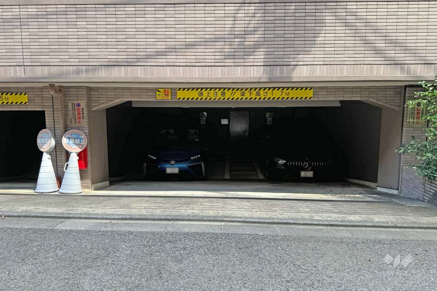 敷地内駐車場（屋内平面式）