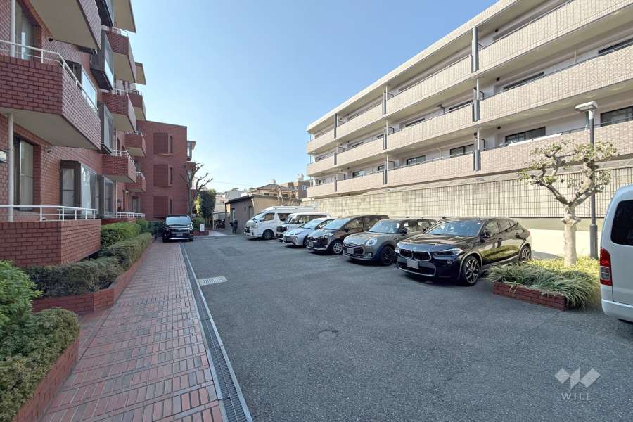 敷地内駐車場（屋外平面式）