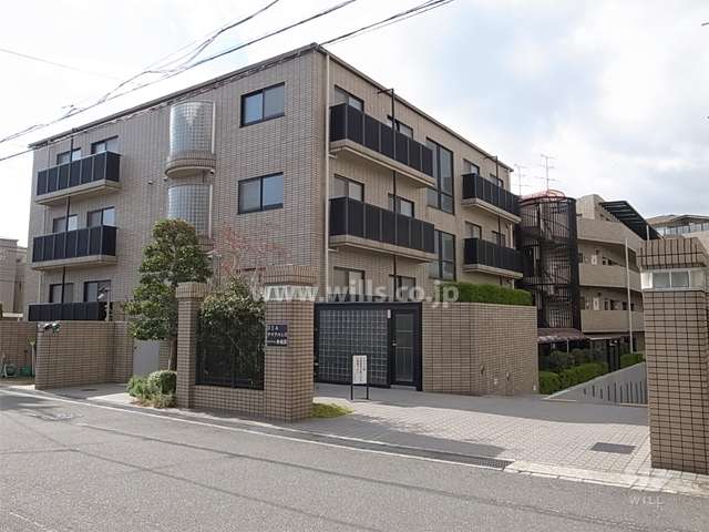 ダイアパレスロイヤル香櫨園の外観（北東側から）