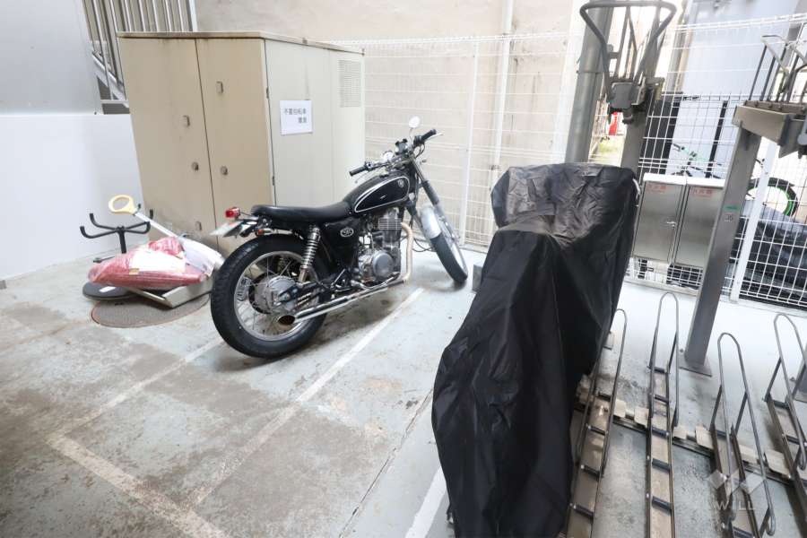 バイク置き場