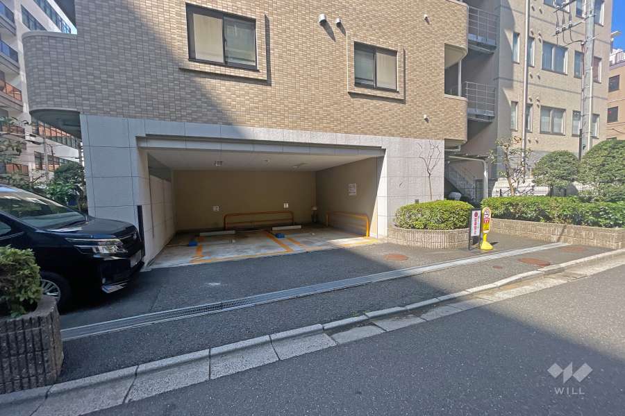 敷地内駐車場（屋内・屋外平面式）